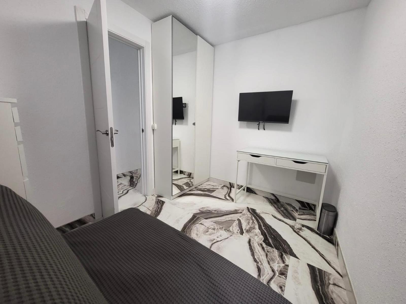 2 Bedrooms Flat + Balcony + Parking At Las Canteras Beach Las Palmas de Gran Canaria Dış mekan fotoğraf